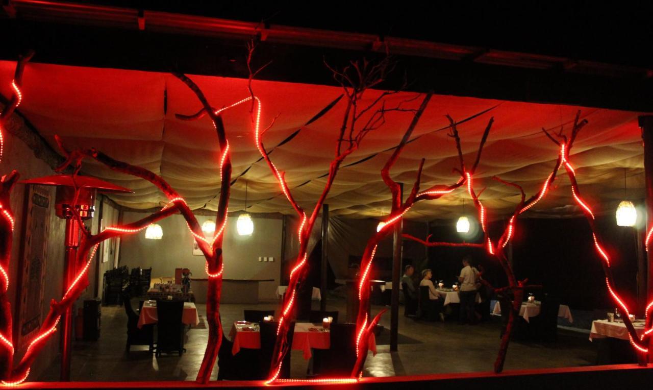 Lions Rock Rapids - Lodge 헤이지뷰 외부 사진